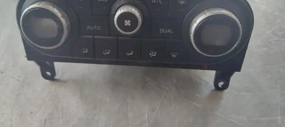 Nissan Qashqai Climate control unit 27500JD45C