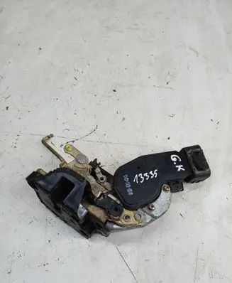 Suzuki Grand Vitara I Rear door lock