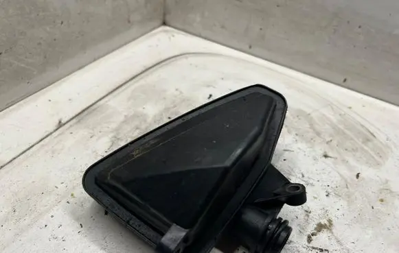 Mercedes-Benz R W251 Intake resonator A6421400087