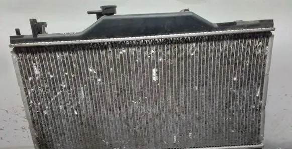 Toyota Avensis T220 Coolant radiator 4221722570