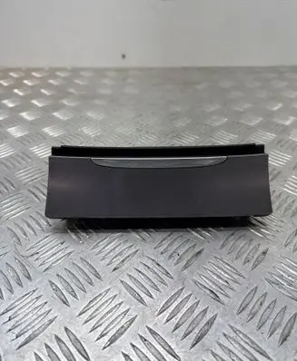 Volkswagen PASSAT B6 Car ashtray 318220100 3C0863284 3C0857961