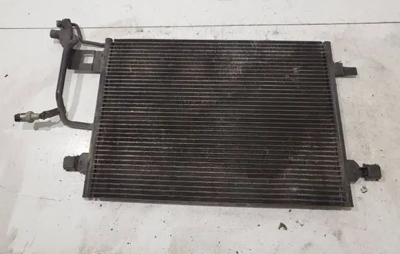 Volkswagen PASSAT B5 Air conditioning (A/C) compressor (pump) R134A