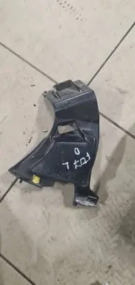BMW 5 GT F07 Front bumper mounting bracket 7203827
