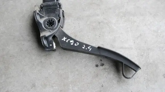 Volvo XC90 Accelerator throttle pedal 30715179