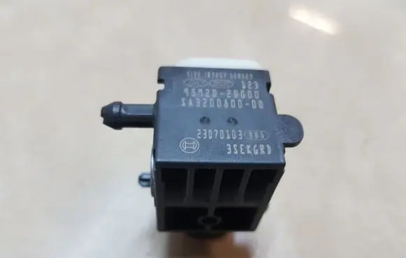 Hyundai Santa Fe Airbag deployment crash/impact sensor 9592028000