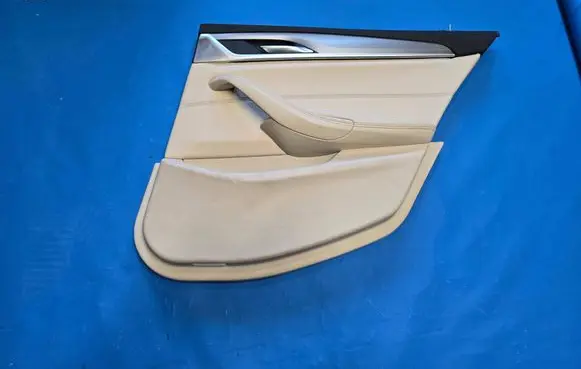 BMW 5 G30 G31 G38 Rear door card panel trim