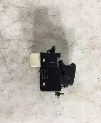 Hyundai Elantra Electric window control switch 935762D000