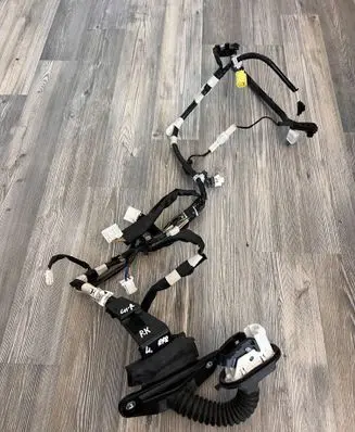 Toyota C-HR I Front door wiring loom 82152F4300 82152F4300C AB152F4300