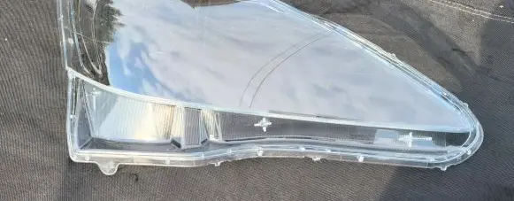 Lexus IS 220D-250-350 Headlight lense 