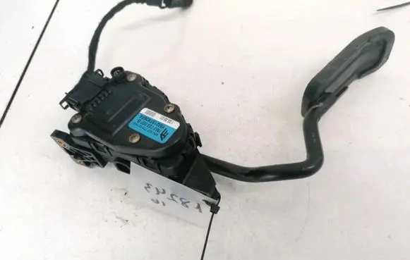 Ford Galaxy Accelerator throttle pedal 7M3723507B YM219F836FA