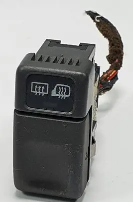 Volvo S70 V70 V70 XC Windscreen/window heater switch 365062-3