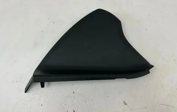 Mercedes-Benz A W176 Dashboard side end trim A1766800289 1123362X T0517276