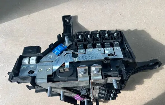 Mercedes-Benz C W205 Fuse box set A2055401750 A2035401750 0314