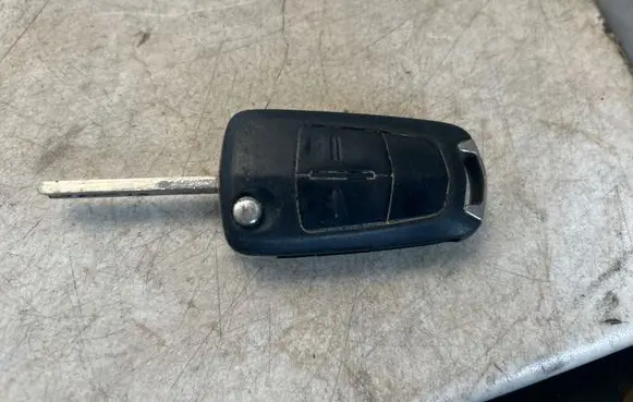 Opel Astra H Ignition key/card 13149658
