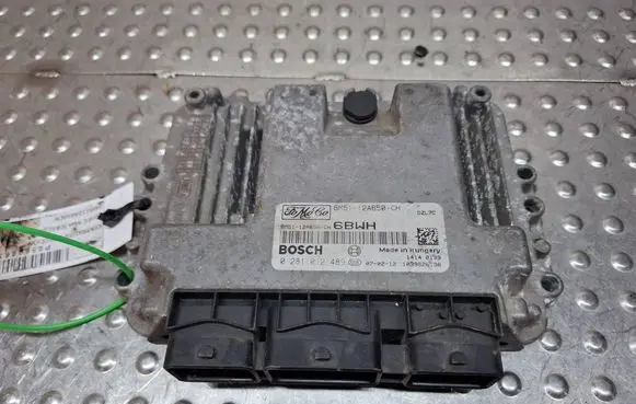 Ford Focus Engine control unit/module S27705968 6M5112A650CH 0281012489
