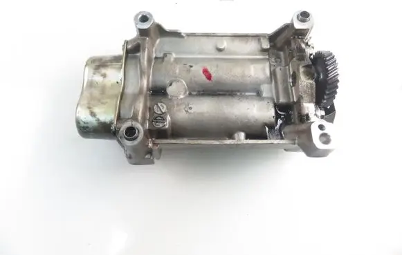 KIA Sportage Oil pump balance shaft 