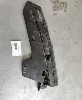 Volvo V70 Front bumper mounting bracket 30796387 30655194