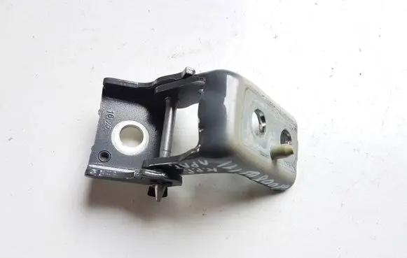 Peugeot 2008 II Front door lower hinge