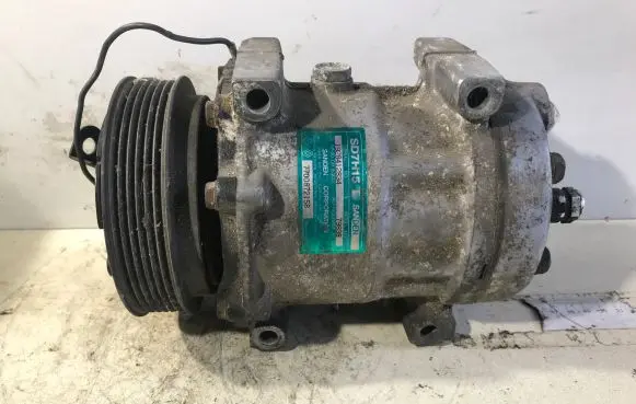 Mitsubishi Carisma Air conditioning (A/C) compressor (pump) 7700872158 SD7H15 SANDEN