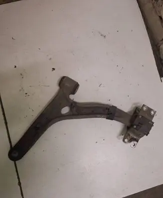 Mercedes-Benz A W176 Front lower control arm/wishbone