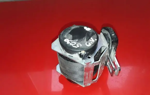 Skoda Yeti (5L) Middle seatbelt (rear) 5L6857807A G6155278D