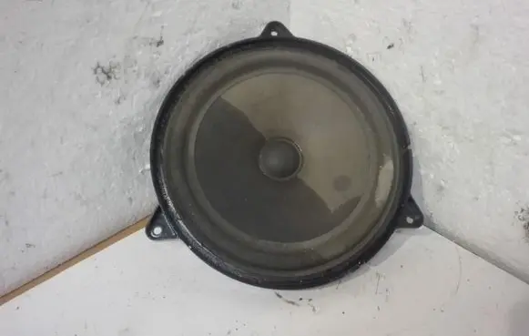 Audi A6 S6 C5 4B Front door speaker 4B0085411
