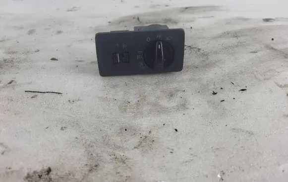 Skoda Fabia Mk1 (6Y) Light switch 242638002