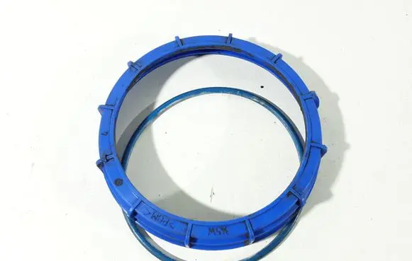 Toyota Auris 150 In tank fuel pump screw locking ring/nut 
