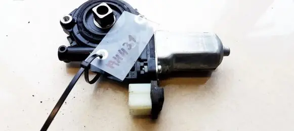 Nissan X-Trail T31 Front door window regulator motor 80730EG000 0620402920