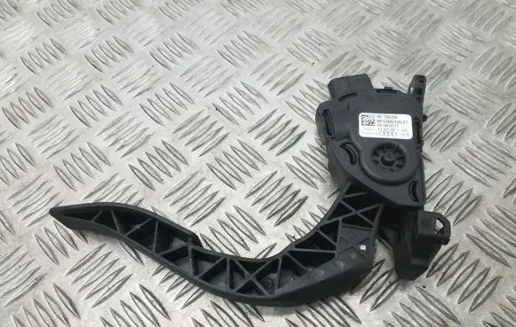 Audi A4 S4 B8 8K Accelerator throttle pedal 8K1723523A