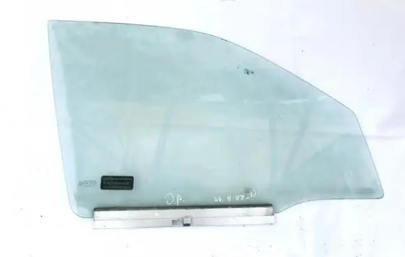 Opel Vectra A Front door window glass four-door