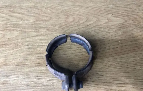 Mercedes-Benz C W204 Muffler pipe connector clamp A2034900441