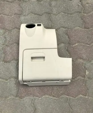Volkswagen Tiguan Glove box 5M1858719E