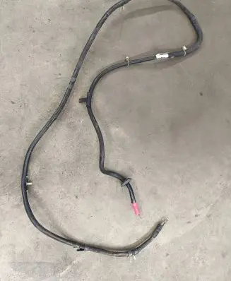 Positive cable (battery)