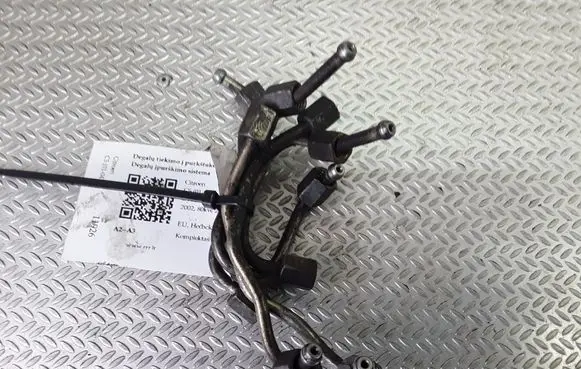 Citroen C5 Fuel injector supply line/pipe 
