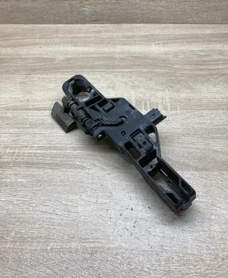 Renault Laguna II Front door exterior handle/bracket 8200008431