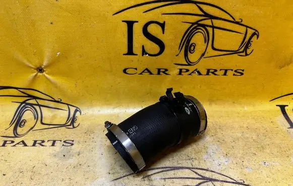Land Rover Evoque II Intercooler hose/pipe GJ326K863AA