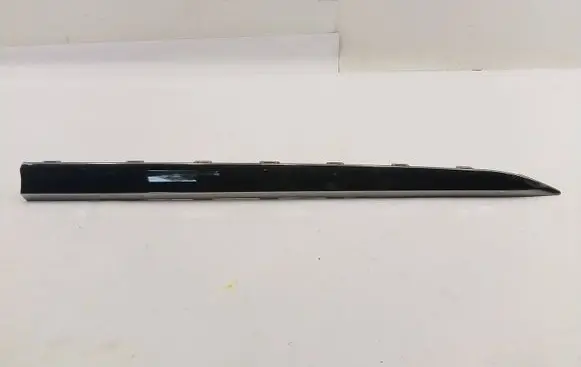 Citroen Jumpy Front door trim (molding) 8305299