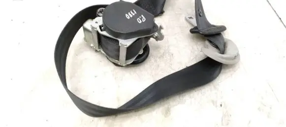 Front seatbelt