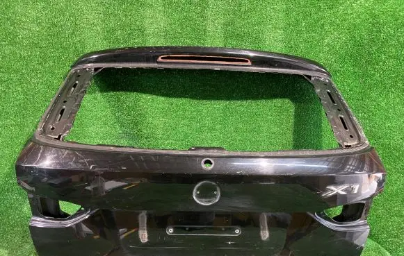 Tailgate/trunk/boot lid
