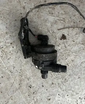 BMW 3 G20 G21 Electric auxiliary coolant/water pump 8474820