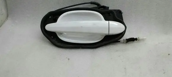 BMW 6 E63 E64 Front door exterior handle 51217008887