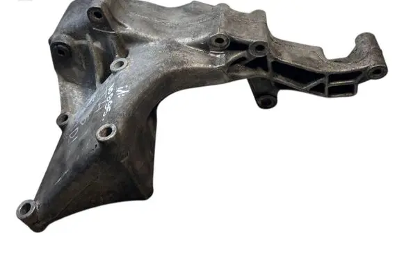 Volkswagen II LT Generator/alternator bracket 074145169F