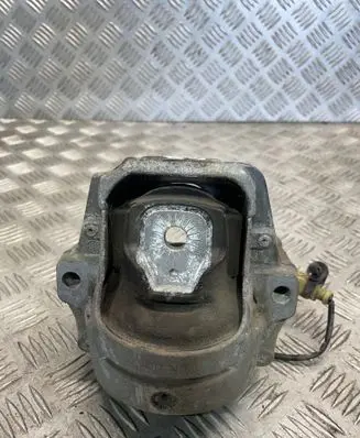 Audi A5 8T 8F Engine mount bracket 8R0199381