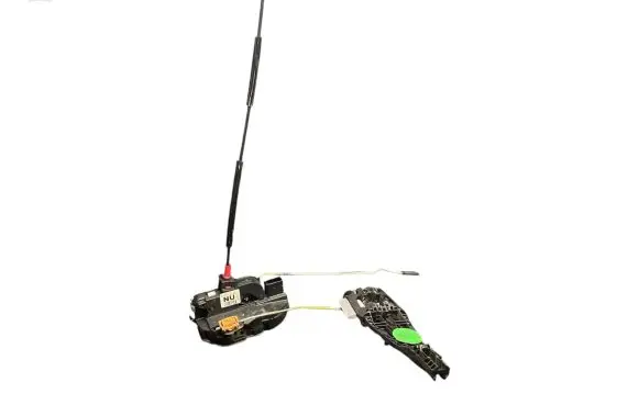 Chevrolet Orlando Rear door lock 13579498 3026997