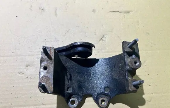 Land Rover Range Rover Evoque L538 Fuel filter bracket/mount holder 817274LFA