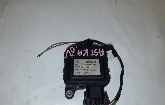Opel Zafira A Air flap motor/actuator 0132801134 BEHR27144