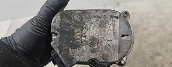 Audi A4 S4 B7 8E 8H Throttle valve 96551487