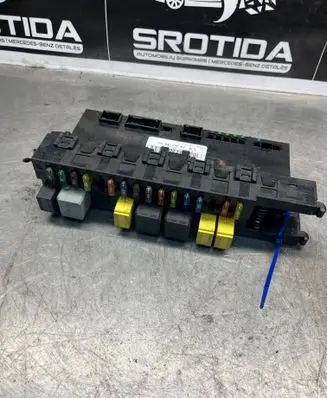 Mercedes-Benz E W211 Fuse box set 2115459401 5DK00804759