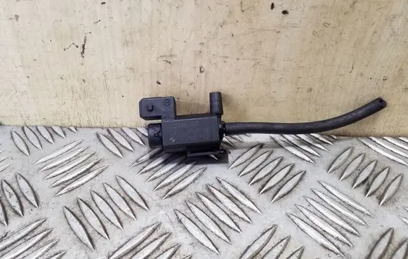 BMW 3 E90 E91 Turbo solenoid valve 1742712 72234100